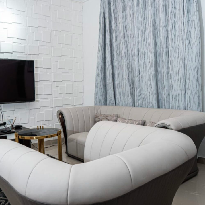 Standard Classic Shortlet