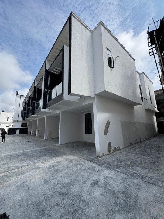 3 BEDROOM  DUPLEX